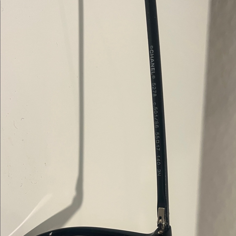 CHANEL Black CH5278 Sunglasses - Picture 4 of 7